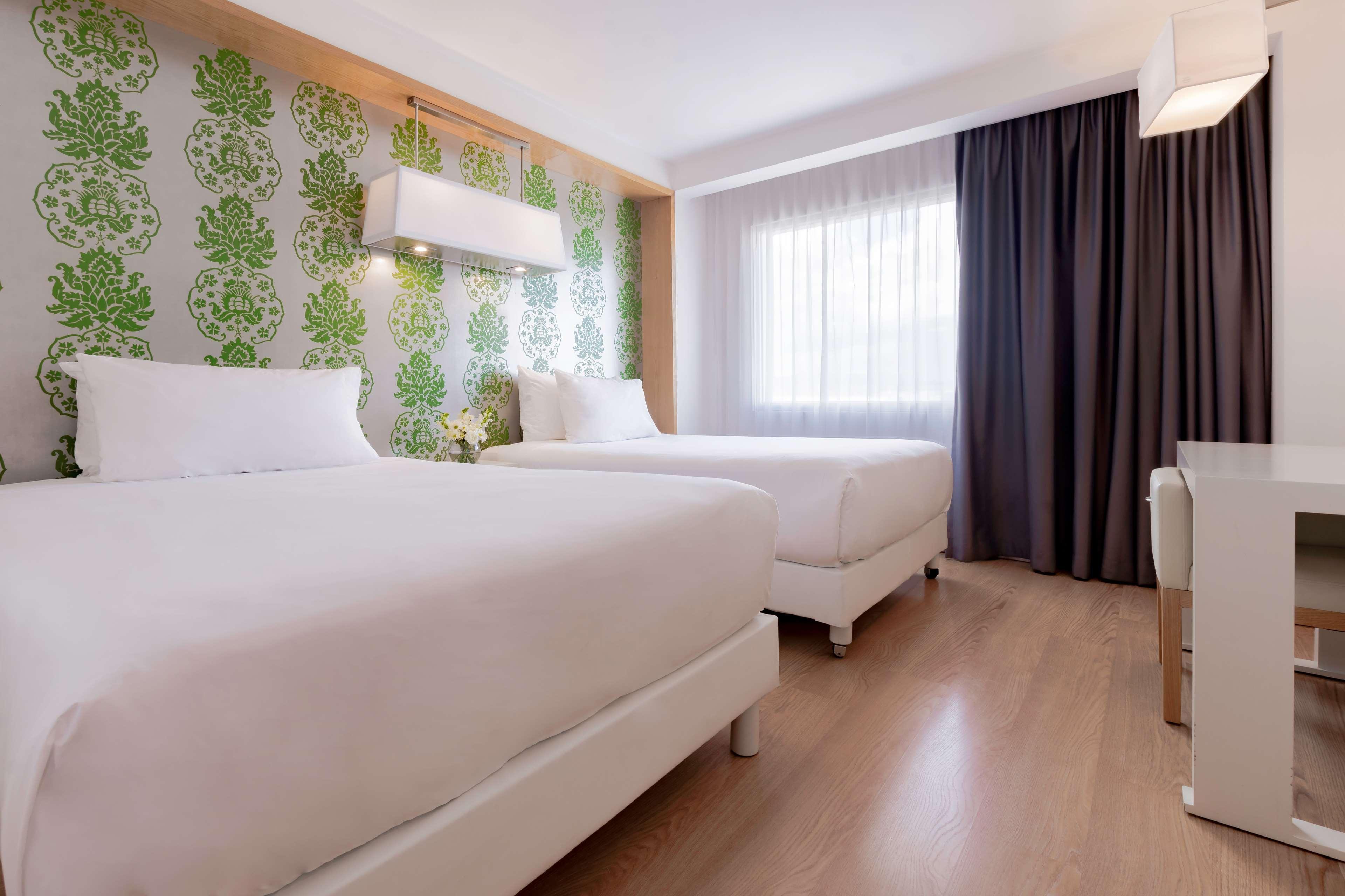Nh Queretaro Hotell Exteriör bild